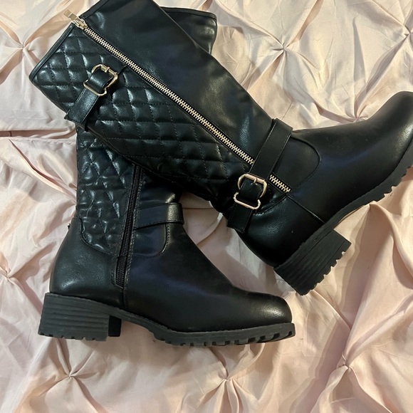 Black Moto style boots (6) - Picture 3 of 10